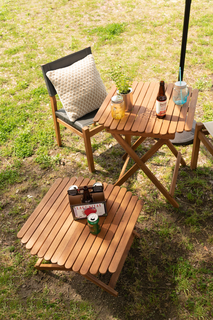 Folding coffee table, brown