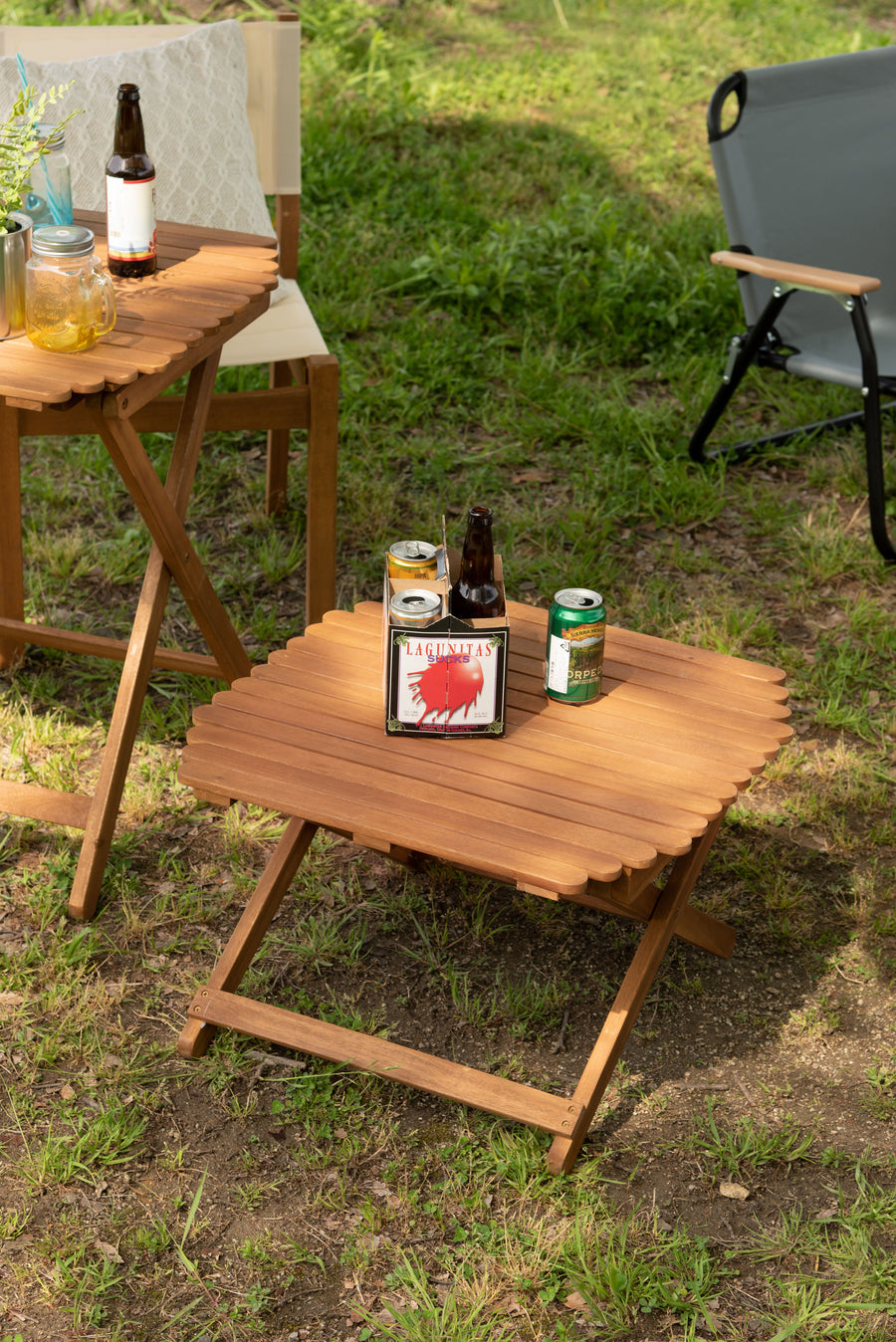 Folding coffee table, brown