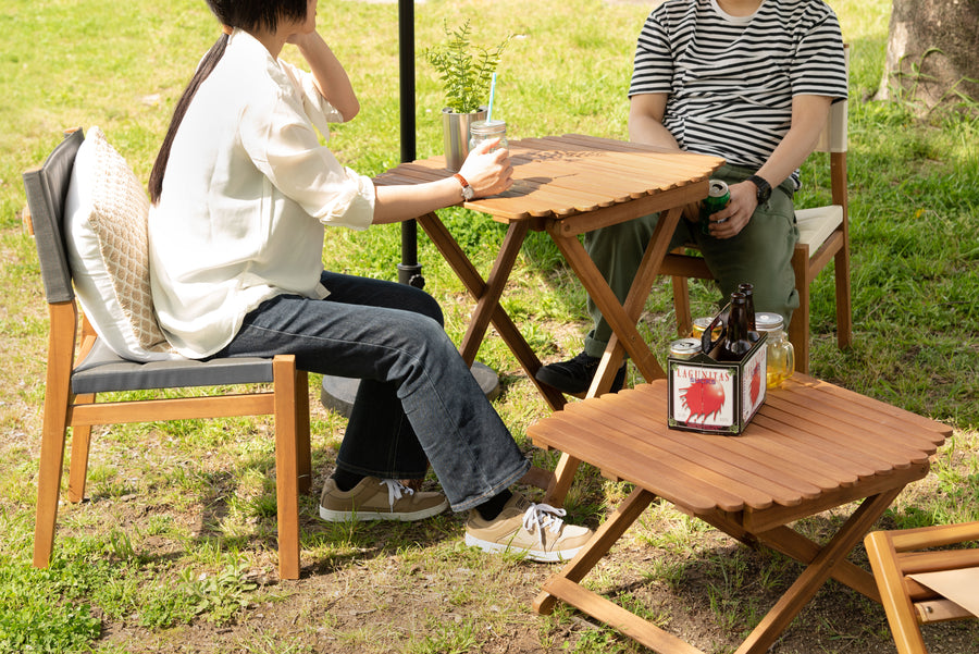 Folding coffee table, brown