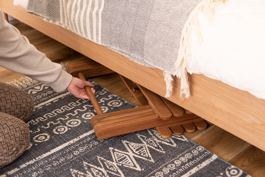 Folding coffee table, brown