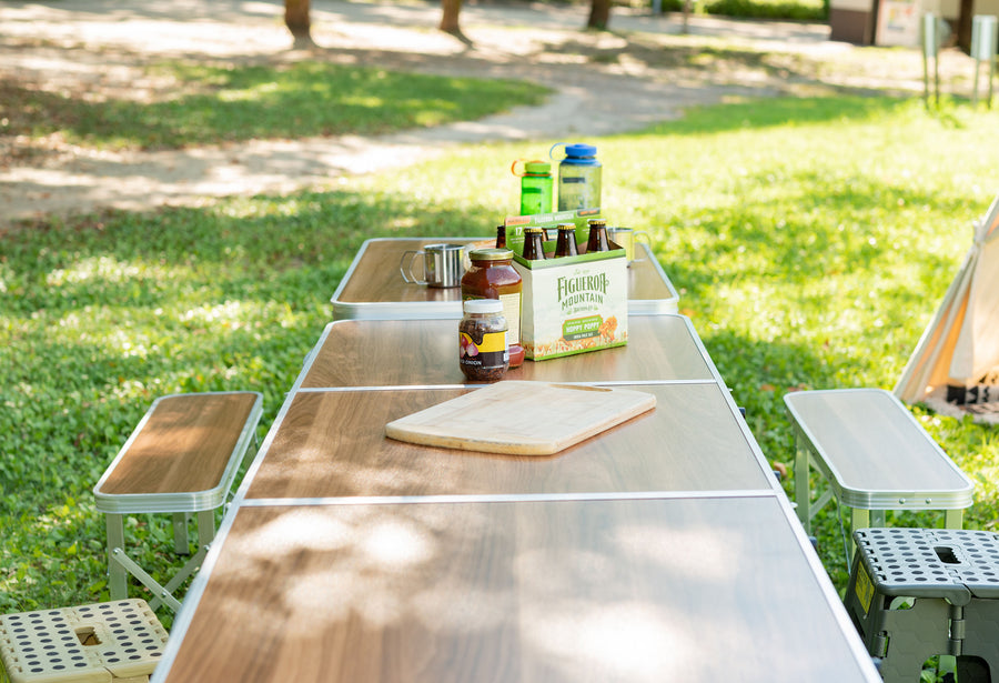 Folding table and bench set, brown