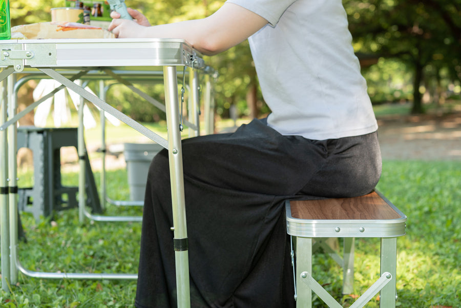 Folding table and bench set, brown