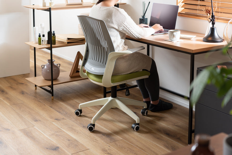 Cleco office chair green x white