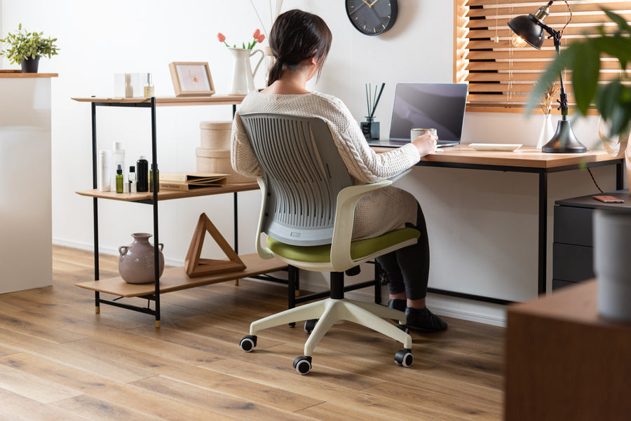 Cleco office chair green x white