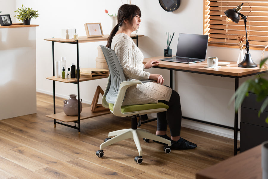 Cleco office chair green x white