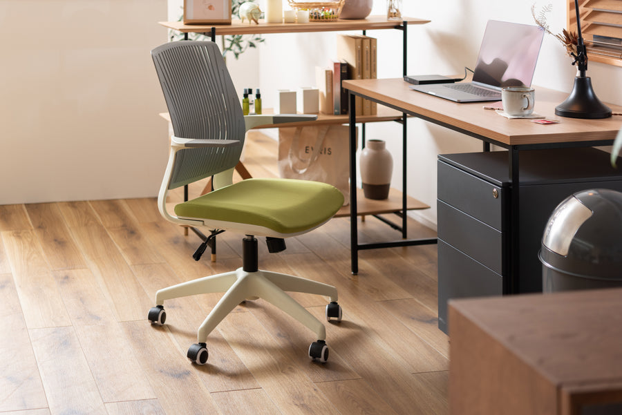 Cleco office chair green x white