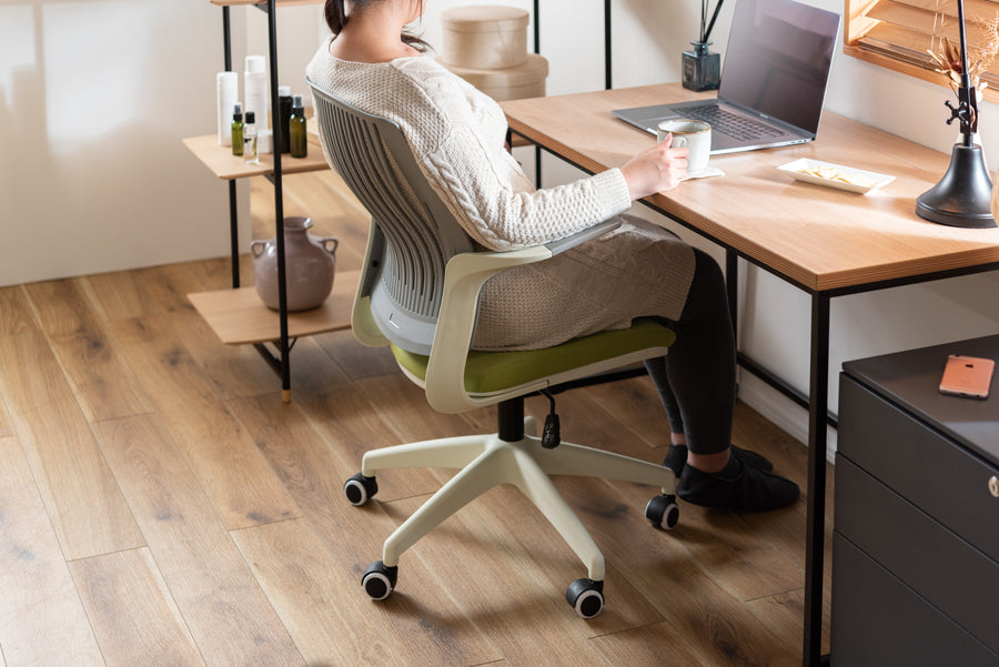 Cleco office chair green x white