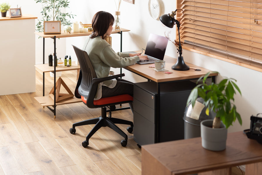 Cleco office chair orange x black