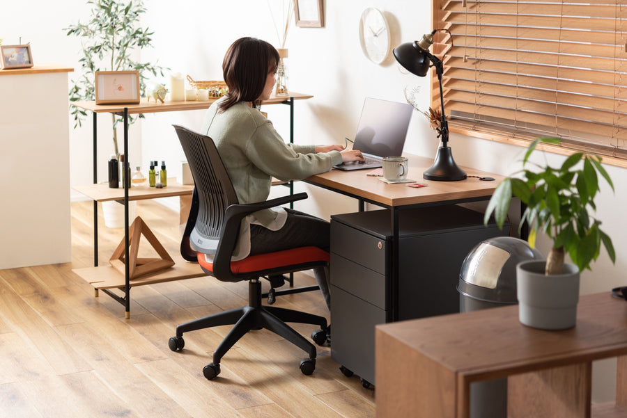 Cleco office chair orange x black