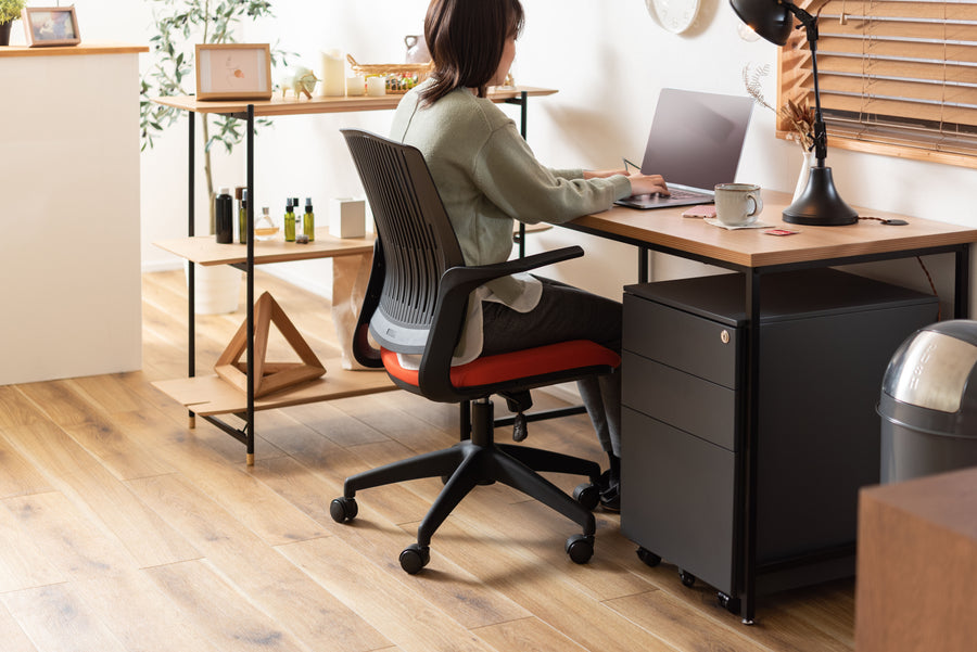 Cleco office chair orange x black