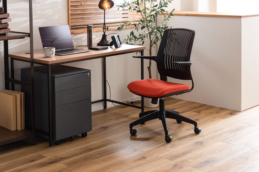 Cleco office chair orange x black