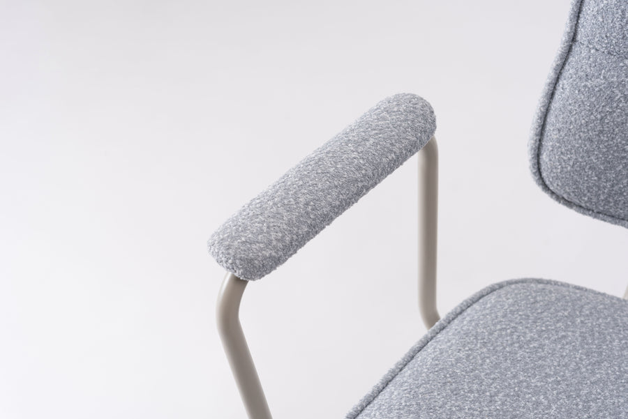 アームチェア ライトグレー