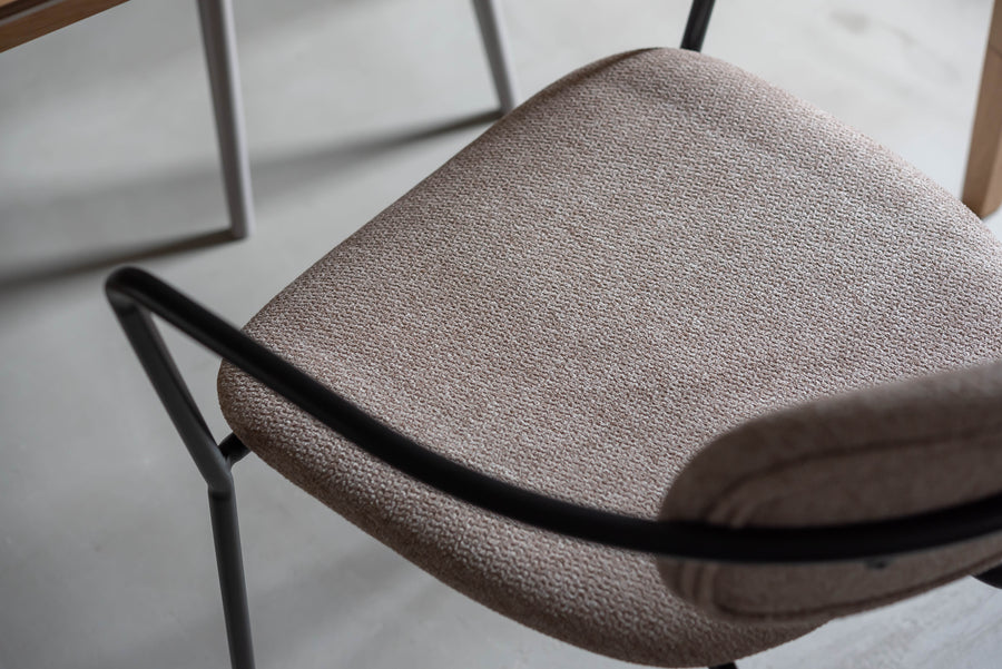 アームチェア ベージュ