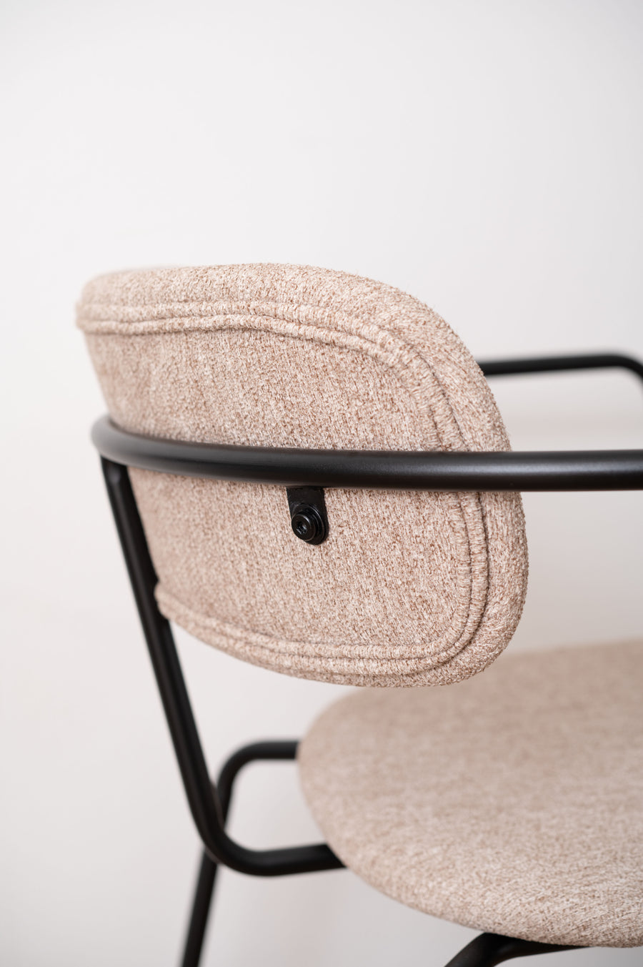 アームチェア ベージュ