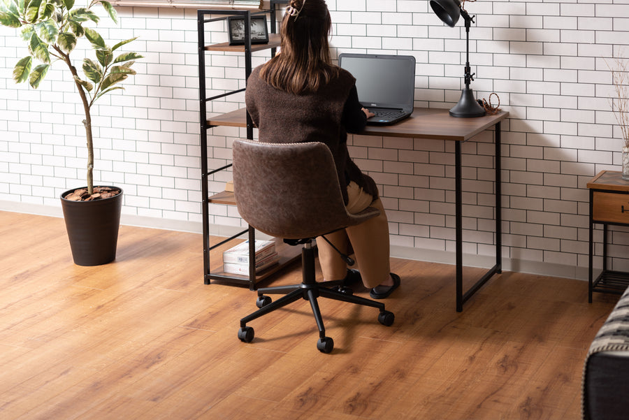 Desk chair brown