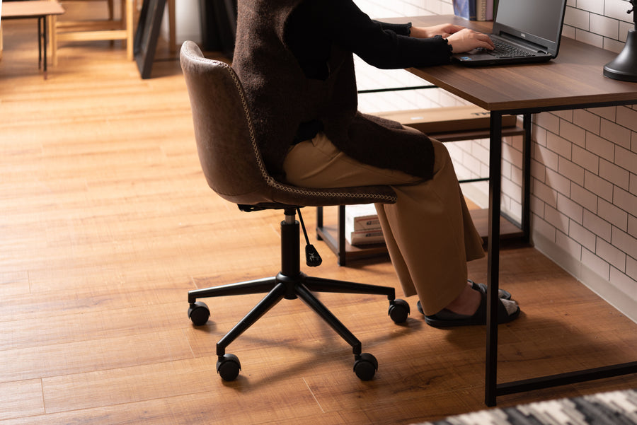 Desk chair brown