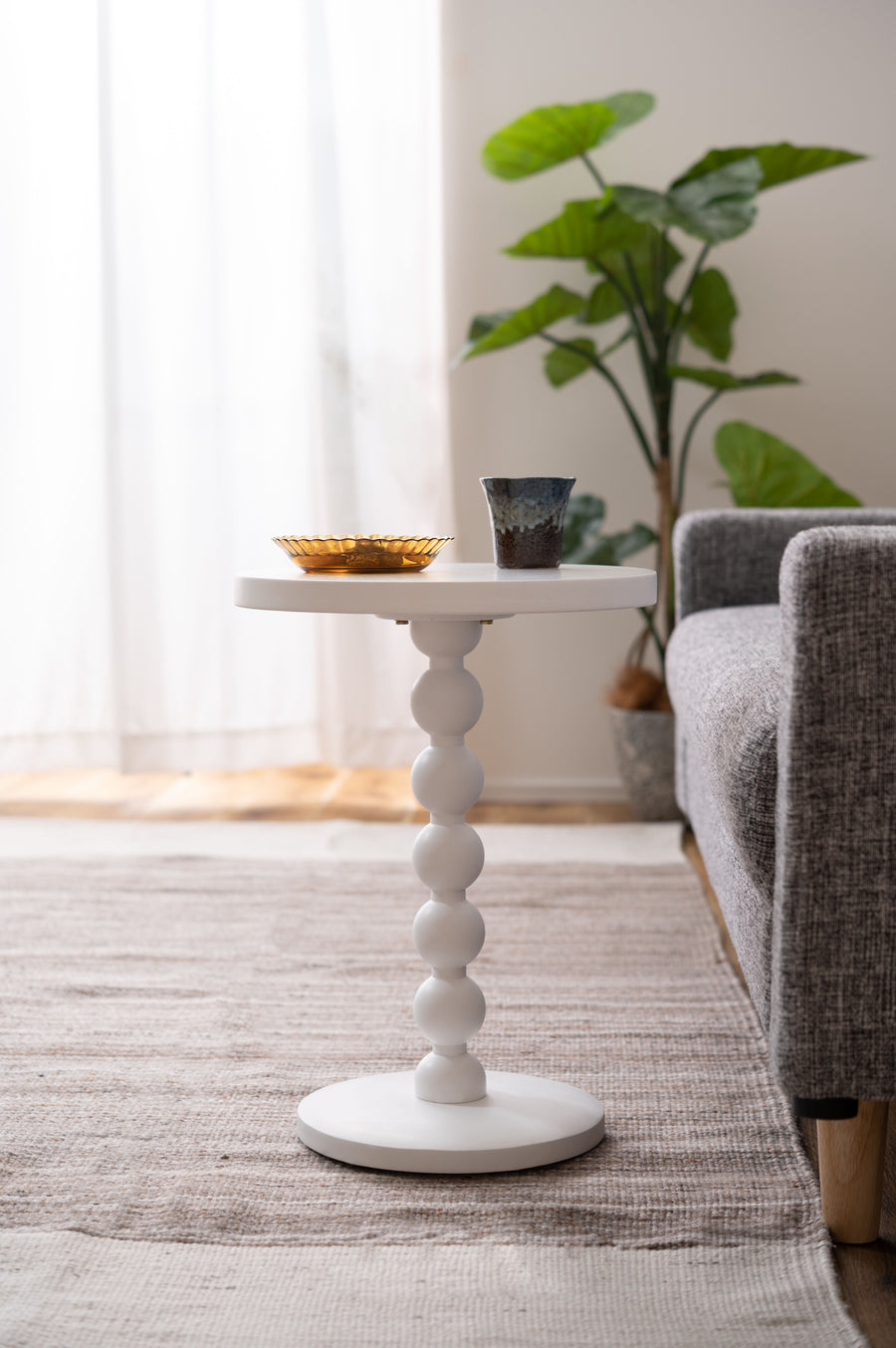 Sphere Side Table, White