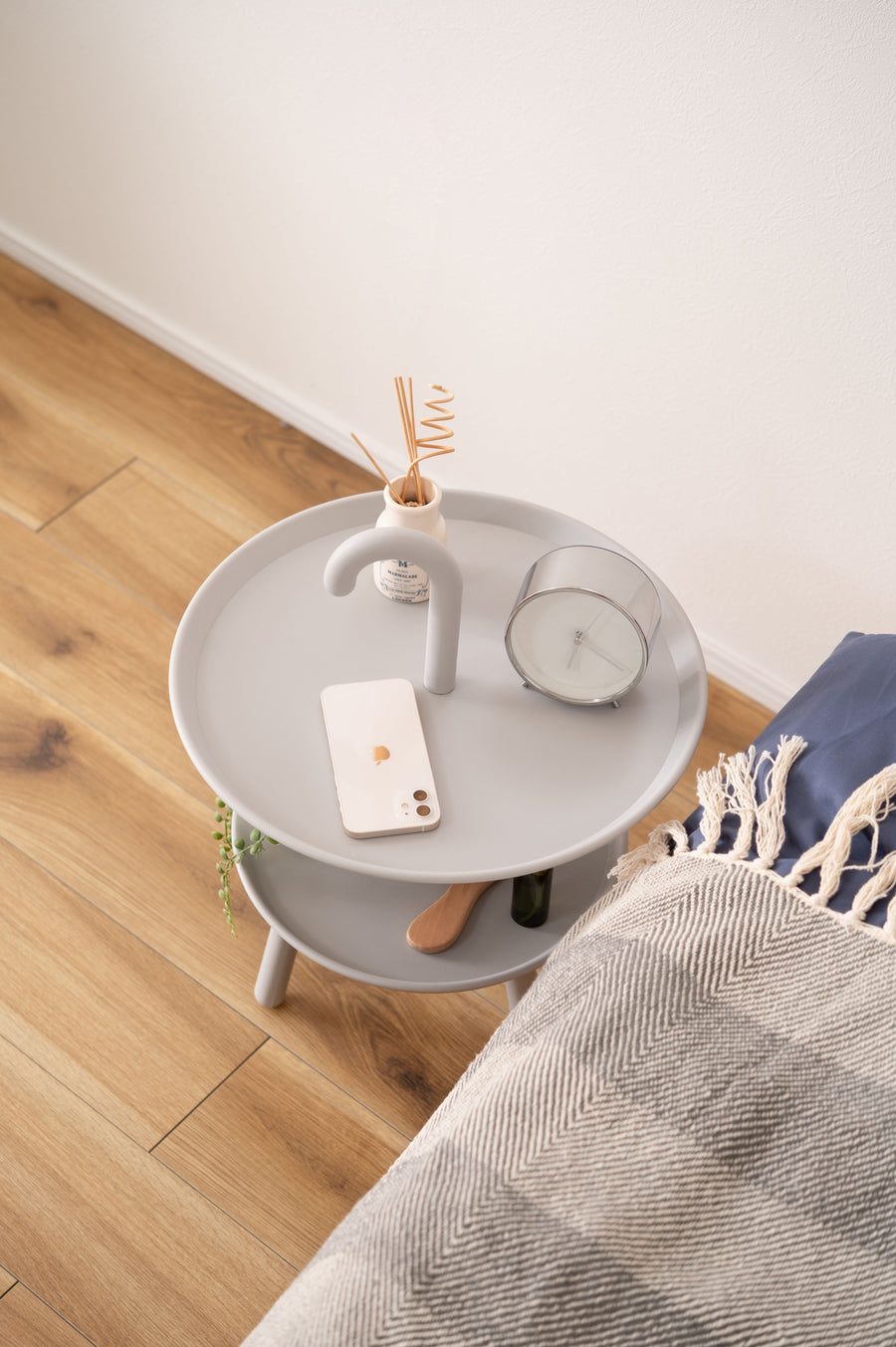 クッカ サイドテーブル グレー