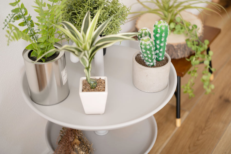 クッカ サイドテーブル グレー