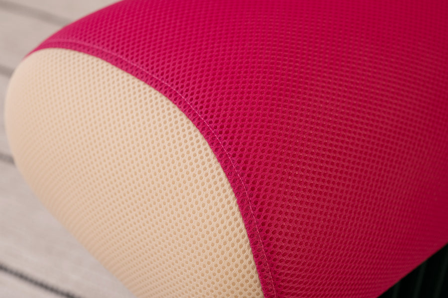 Loosen Pole Chair Pink