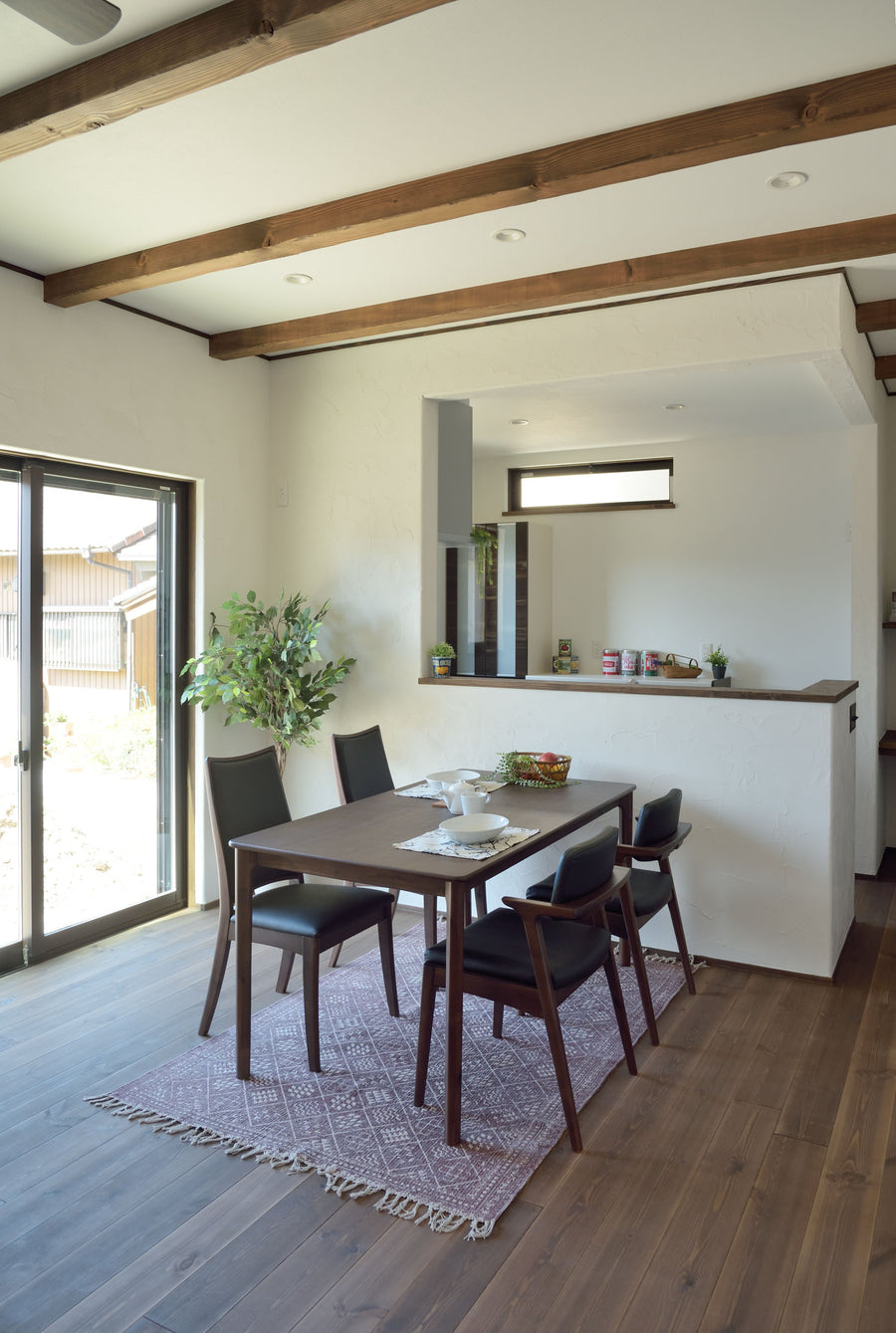 ルーシー ダイニングチェア ブラック