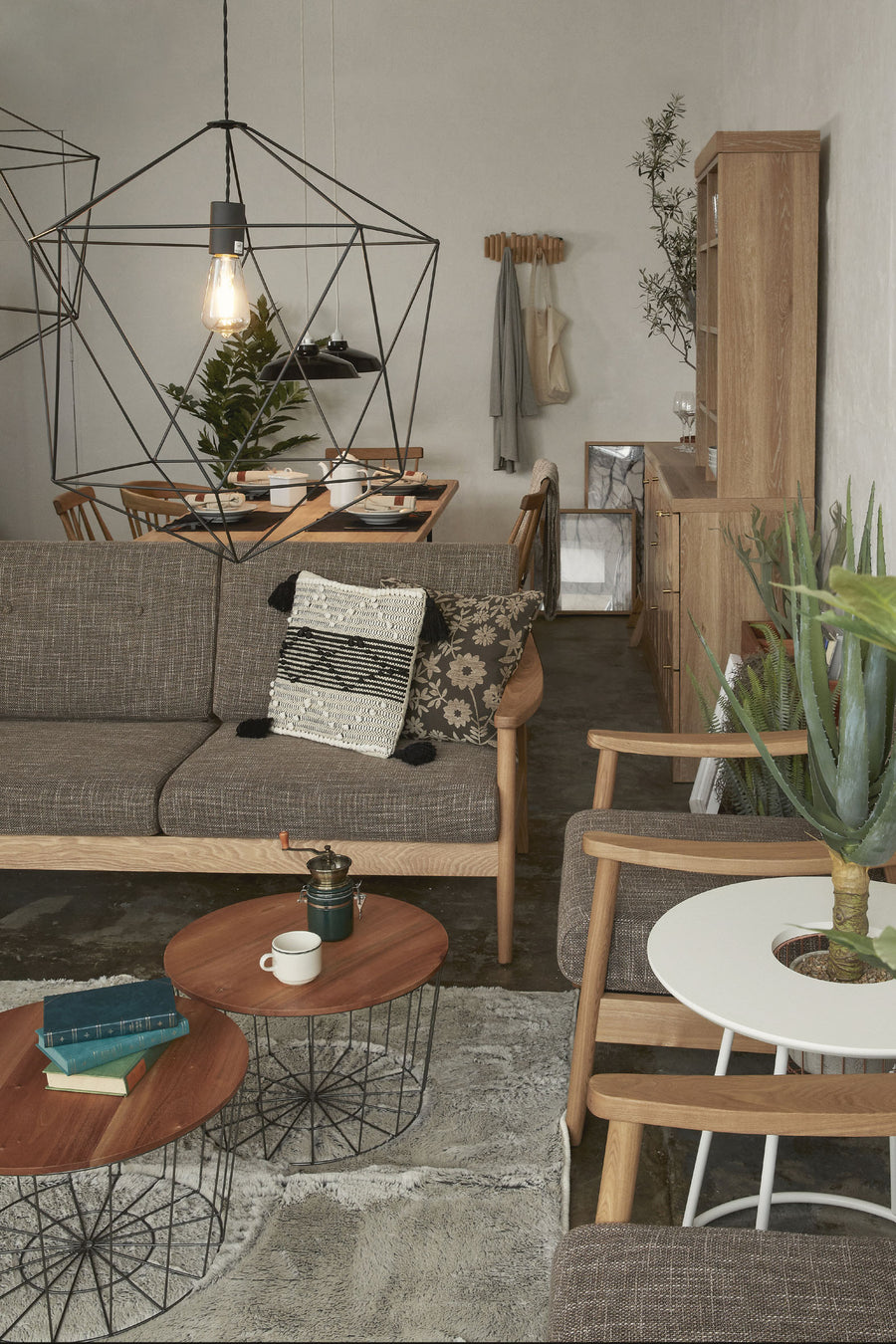 バッスム 3人掛 ブラウン