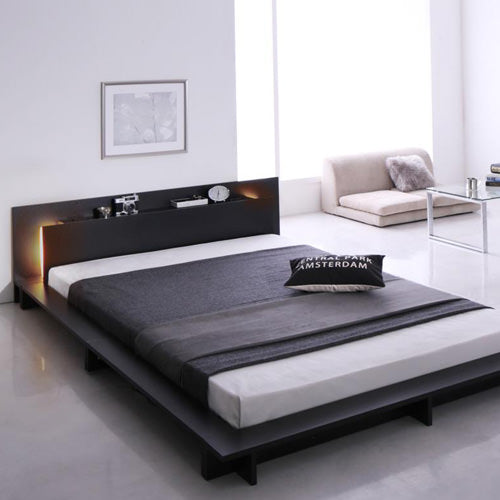 Modern light and low bed with power outlet [S]