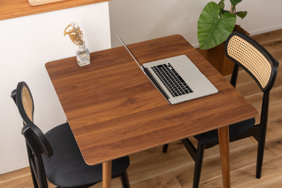 Square table brown