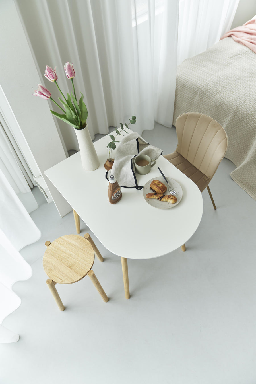 Dining table white