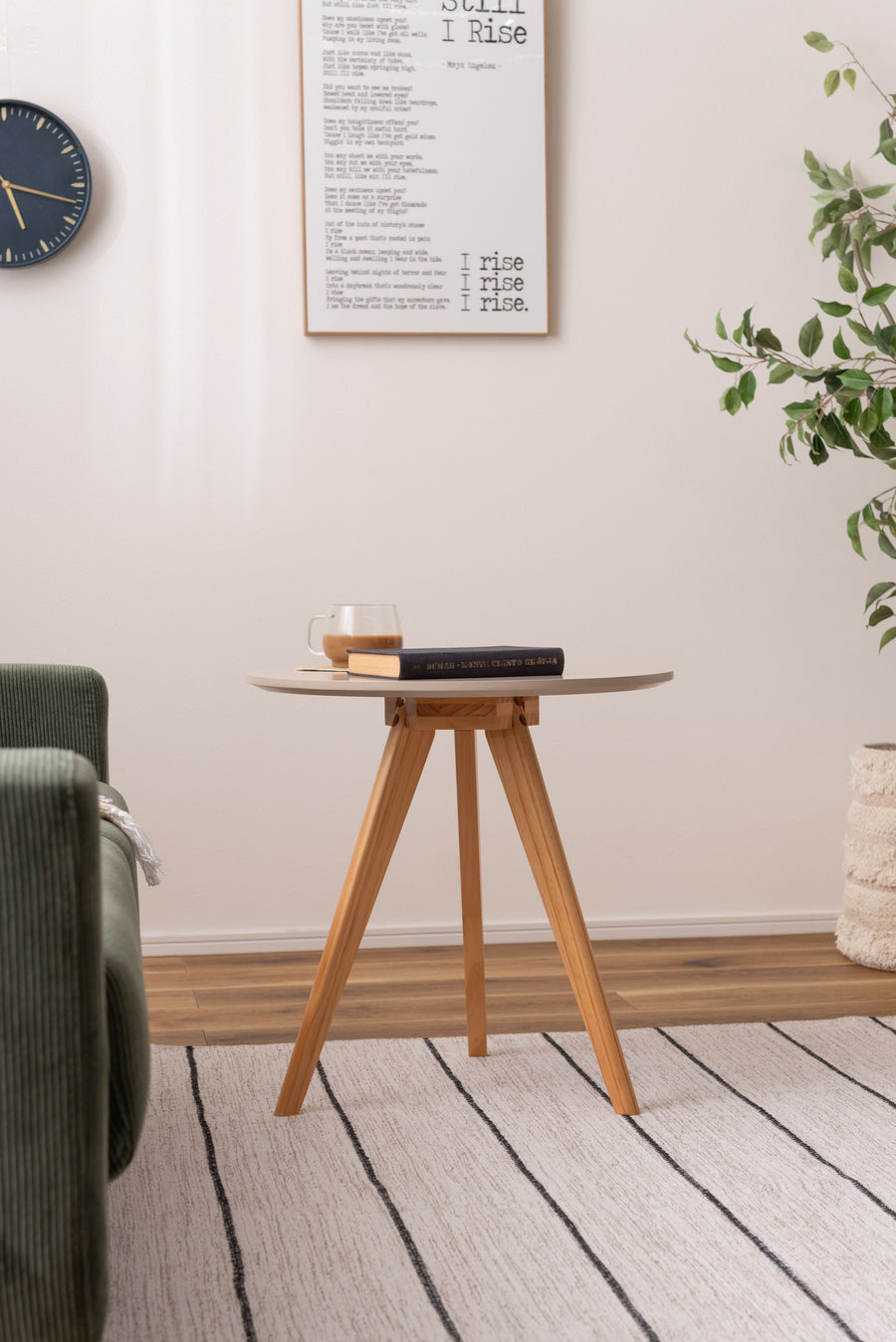 Round side table, beige