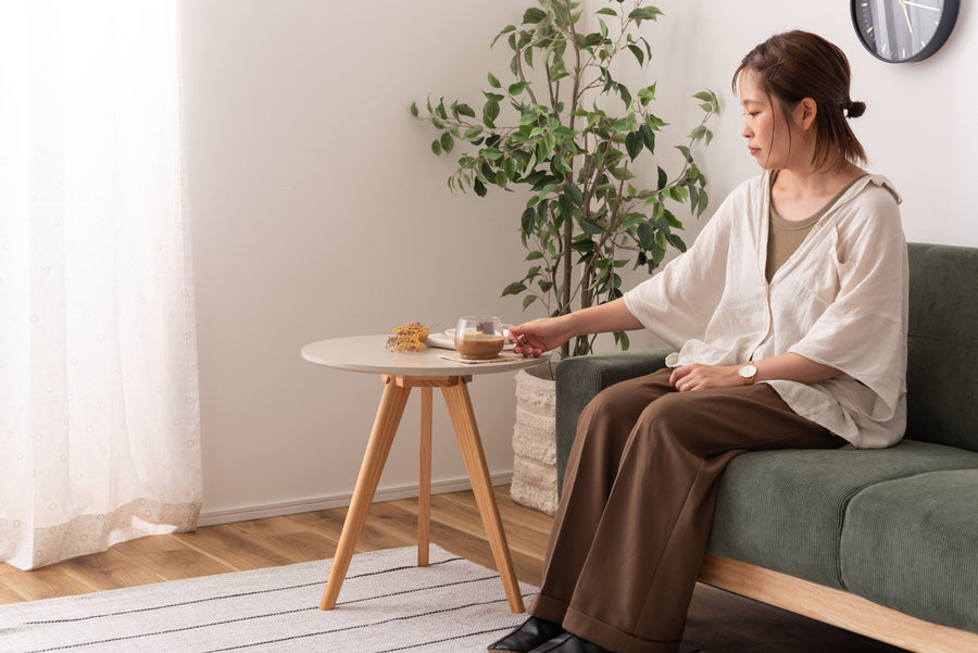 Round side table, beige