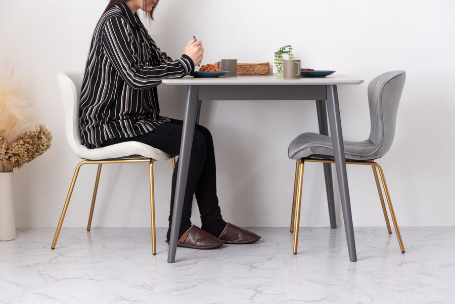 Square table, grey