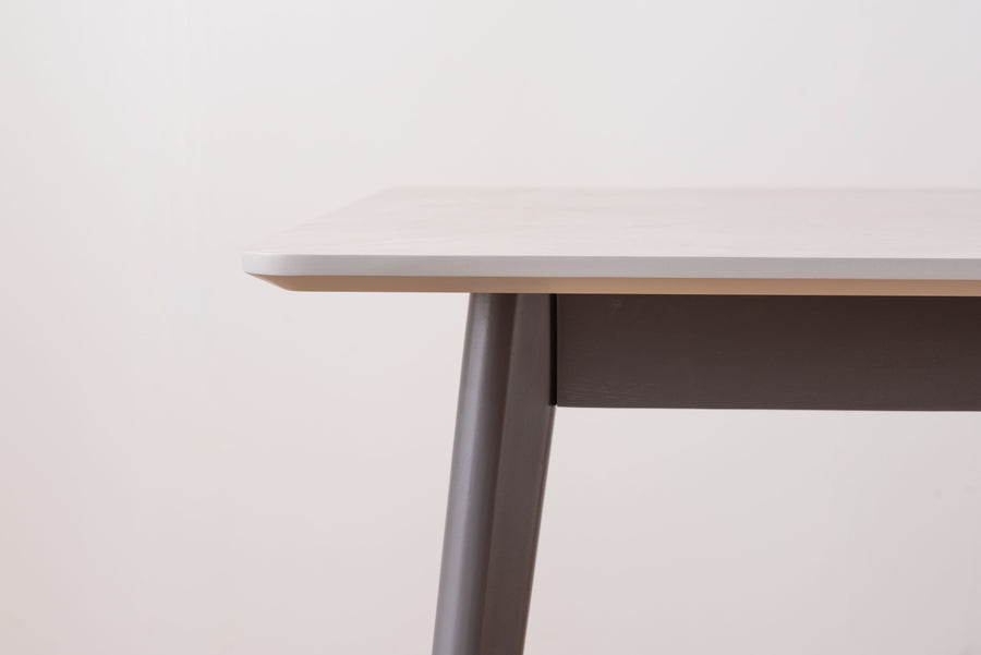 Square table, grey