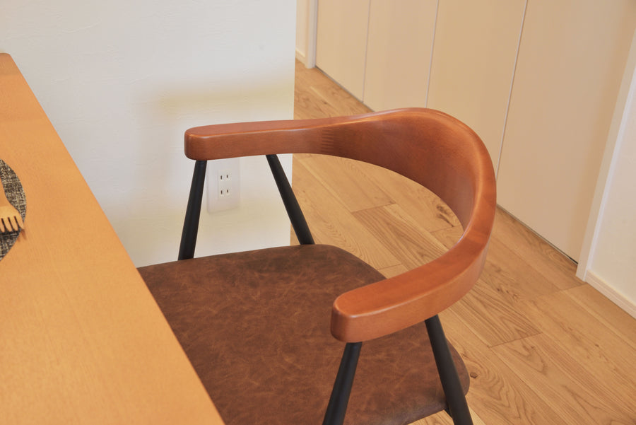 アームチェア ブラウン