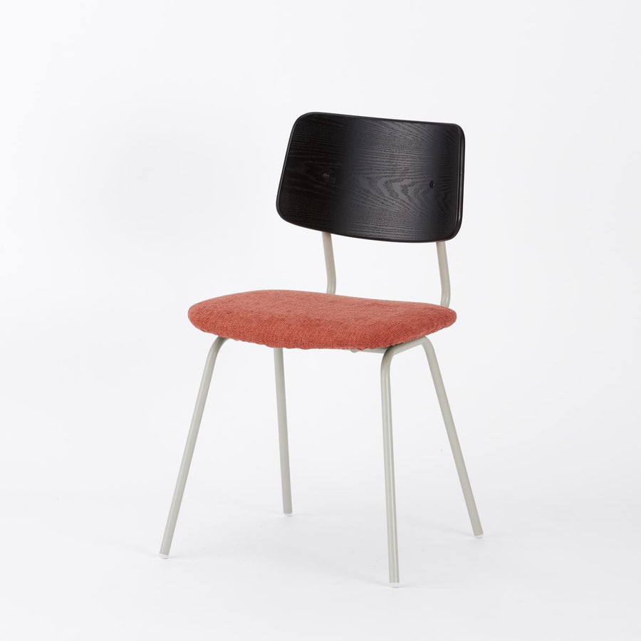 KUUM Chair shikaku Gray White Steel Frame Cushion Black Back クーム チェア シカク