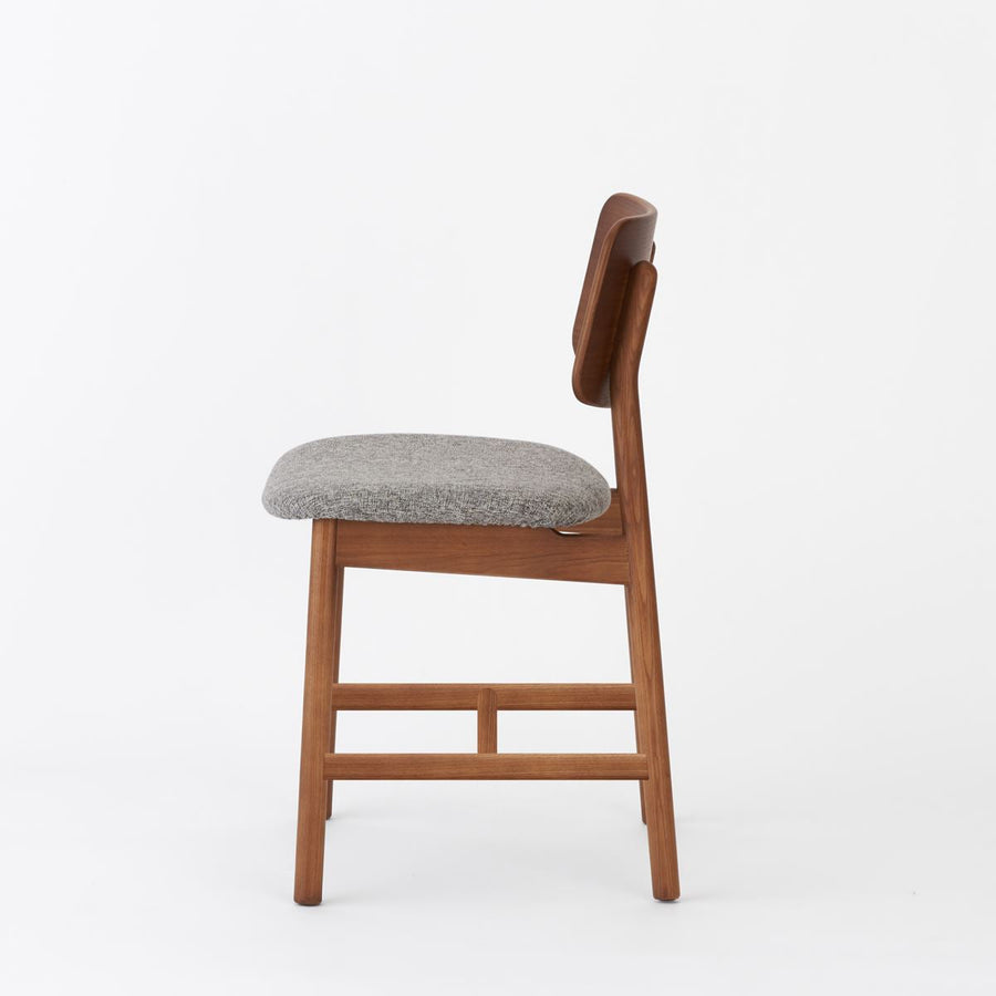 KUUM Chair shikaku Brown Wooden Frame Cushion クーム チェア シカク