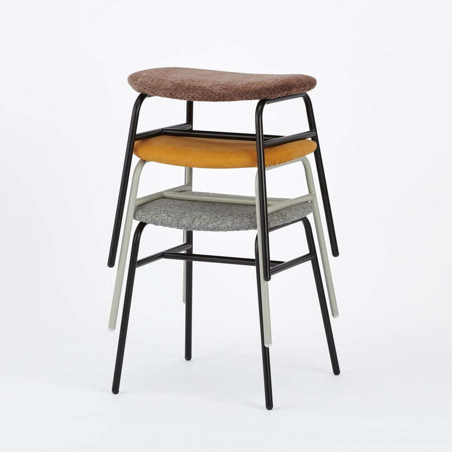 KUUM Stool shikaku Gray White Steel Frame Cushion クーム スツール シカク