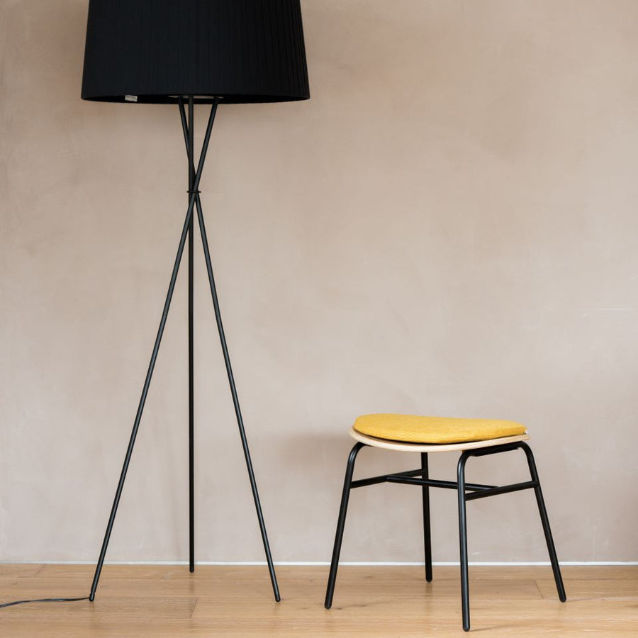 KUUM Stool kinoco Black Steel Frame Wooden Seat クーム スツール キノコ