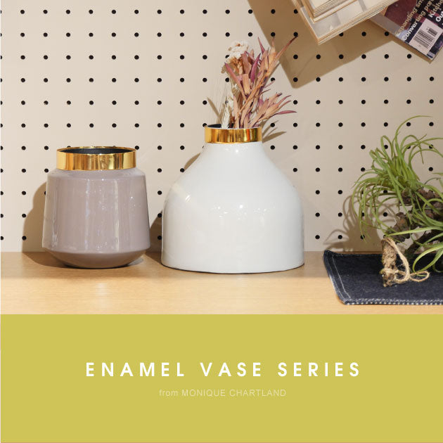 ENAMEL VASE 07