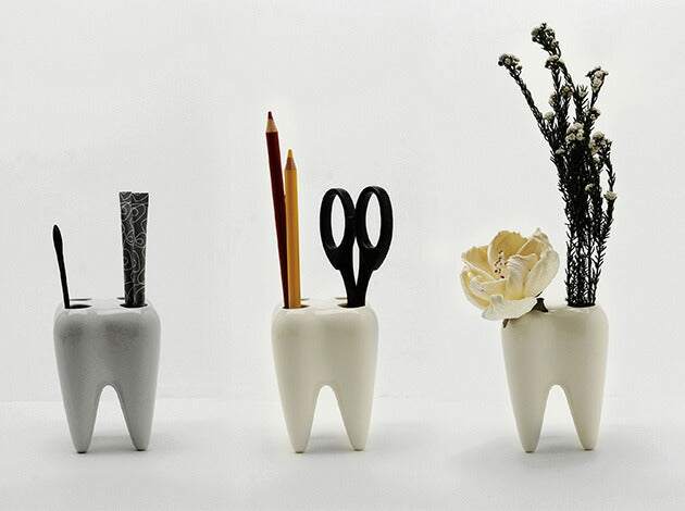 TOOTHBRUSH HOLDER