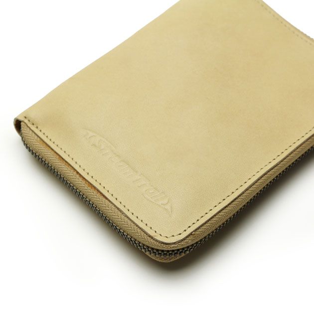 sigNature PASSPORT ORGANIZER