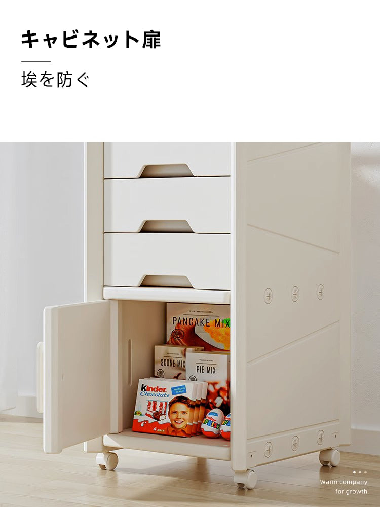 Side table with castors