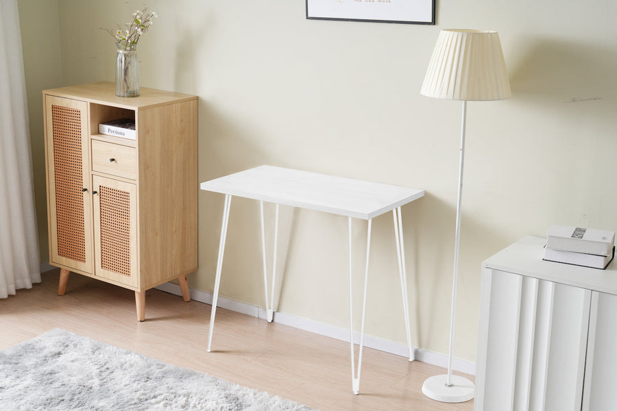 Modern basic table