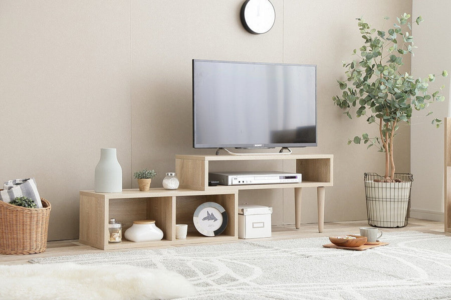 Extendable TV stand