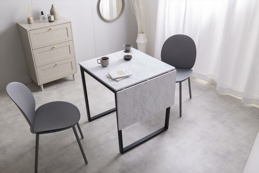Modern extendable dining table
