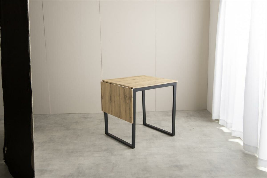 Modern extendable dining table