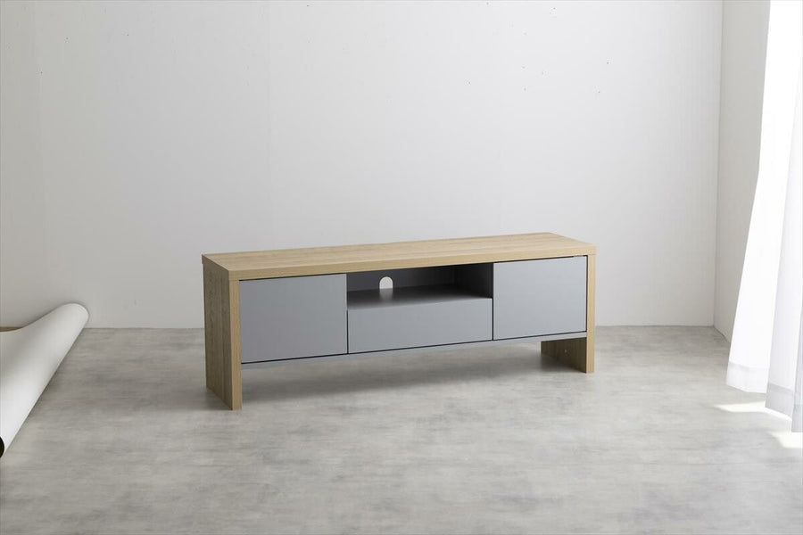 Scandinavian modern noiseless design TV stand