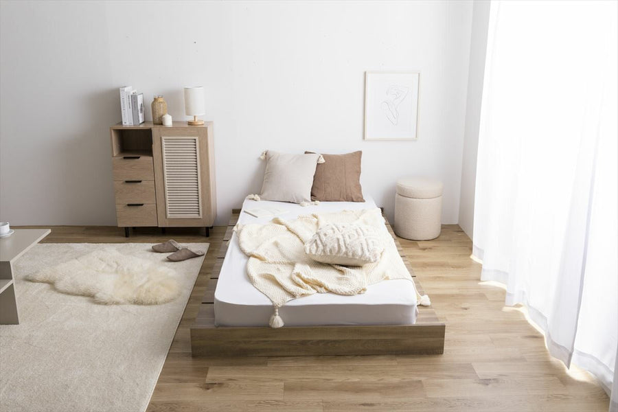 Scandinavian bonnell mattress with wide slats, single low bed