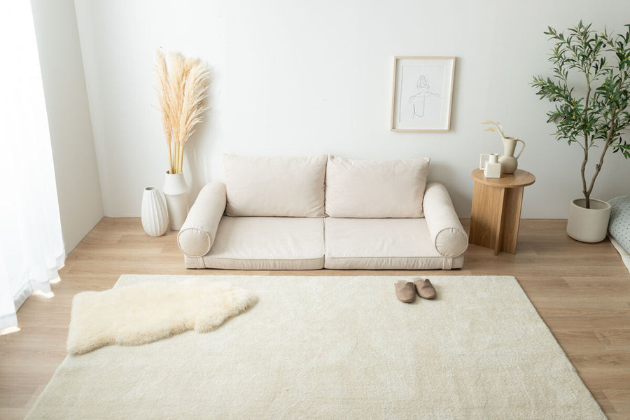 Scandinavian floor sofa with removable cushions, freely combinable