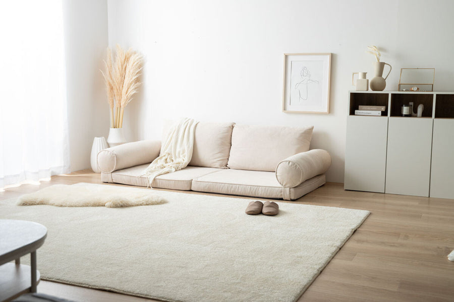 Scandinavian floor sofa with removable cushions, freely combinable